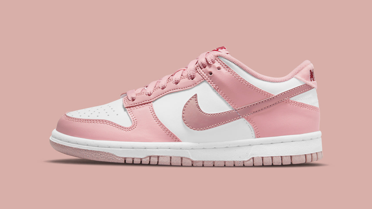O Nike Dunk Low "Pink Velvet" ganhou imagens oficiais
