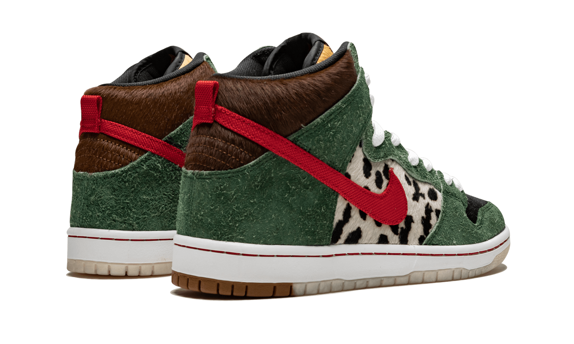 Walk the deals dog sb dunk